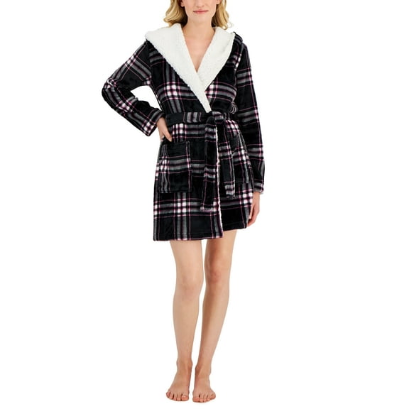 Jenni Women’s Printed Short Sherpa Hooded Robe, Black, XL/XXL