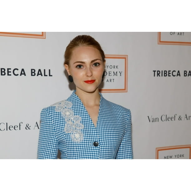 Annasophia Robb At Arrivals For New York Academy Of Art'S Tribeca Ball