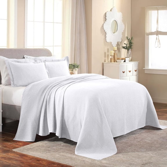 Cotton 2 Piece Bedspread Set with Pillow Sham Matelasse Coverlet Boho Medallion Twin White