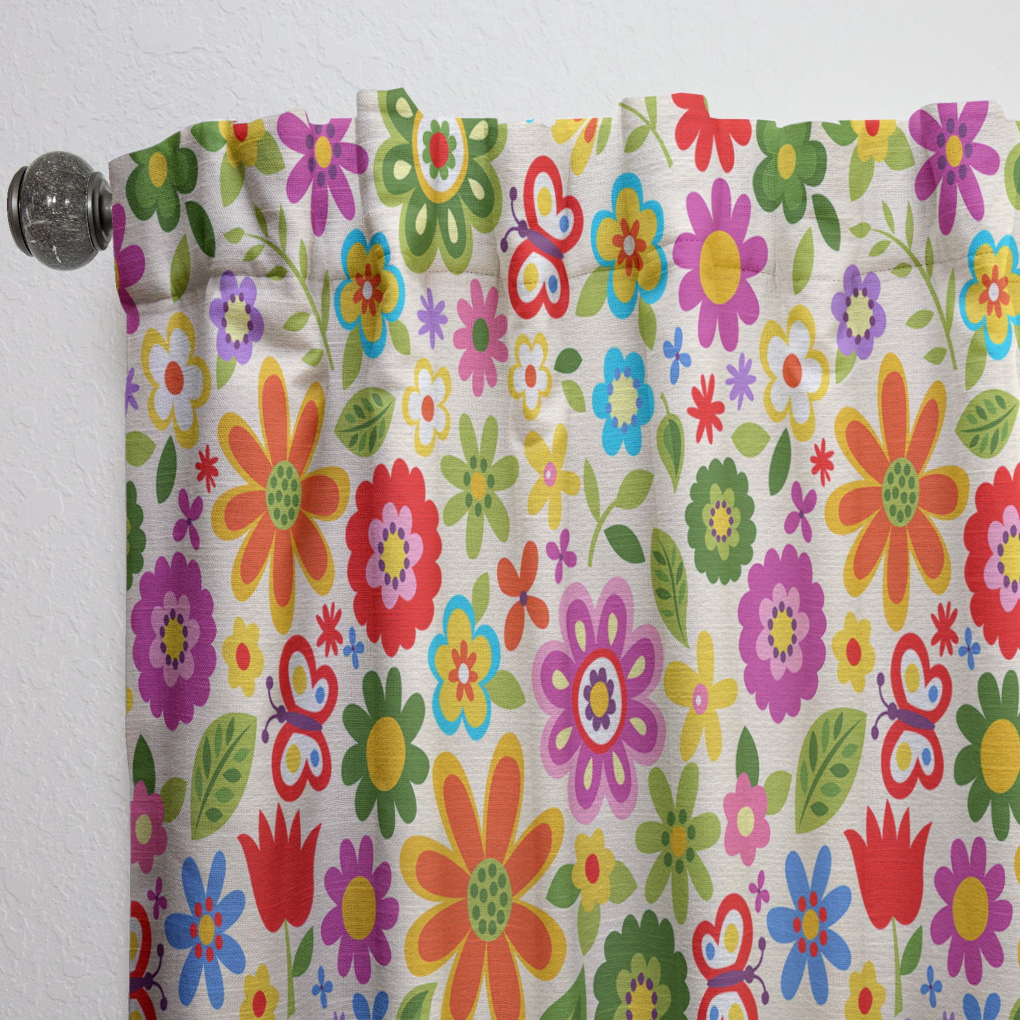 Designart 'Floral Retro Pattern XVIII' Bohemian & Eclectic Curtain Panel
