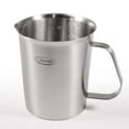 thumbnail image 1 of Vaso medidor Newness de acero inoxidable, 500 ml/16 oz, con mango, 1 of 9