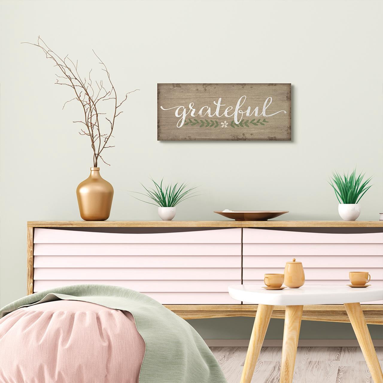 Stupell Industries Grateful Wood Textured Family Word Design Canvas Wall Art by Jennifer Pugh