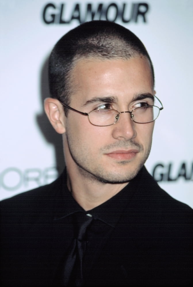 Freddie Prinze Jr. At Glamour Women Of The Year Ny 10282002 By Cj
