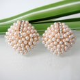 thumbnail image 5 of Pendientes de perlas pequeñas de estilo popular, pendientes de diamantes con incrustaciones redondas de diamantes, de moda, de alta gama, simples, 5 of 5
