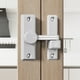 thumbnail image 1 of Cerradura de puerta corrediza sin taladro, cierre de empuje y tracción, cerradura de gabinete ajustable, tope de puerta de fácil instalación, 12 ml, 1 of 4