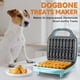 thumbnail image 2 of Molde para golosinas de perro Baker's Friend con 16 moldes en forma de hueso color aqua, 2 of 6