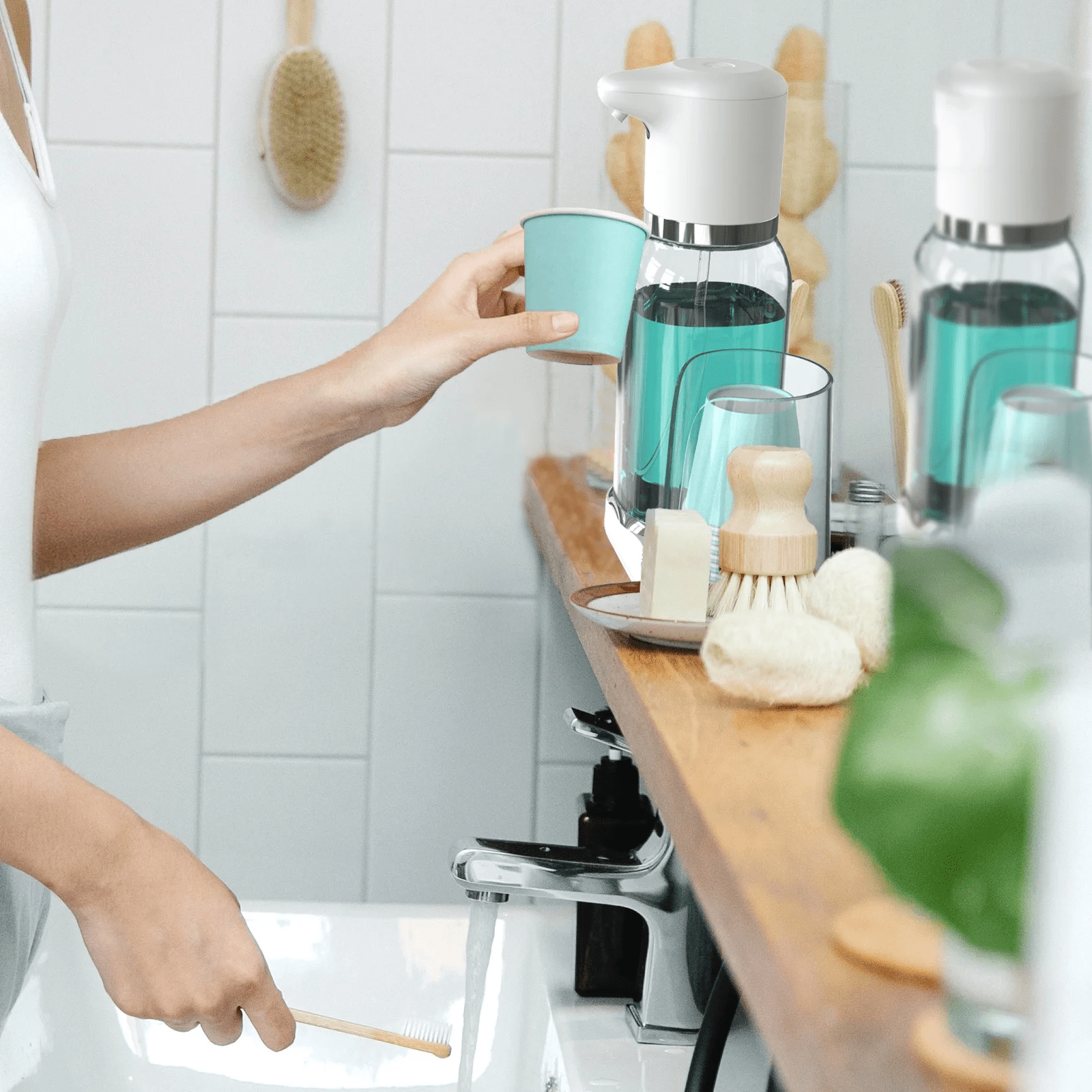 Luvan 25oz Electric Mouthwash Dispenser for Bathroom,Plastic Automatic Mouth Wash Dispenser with Cup Holder