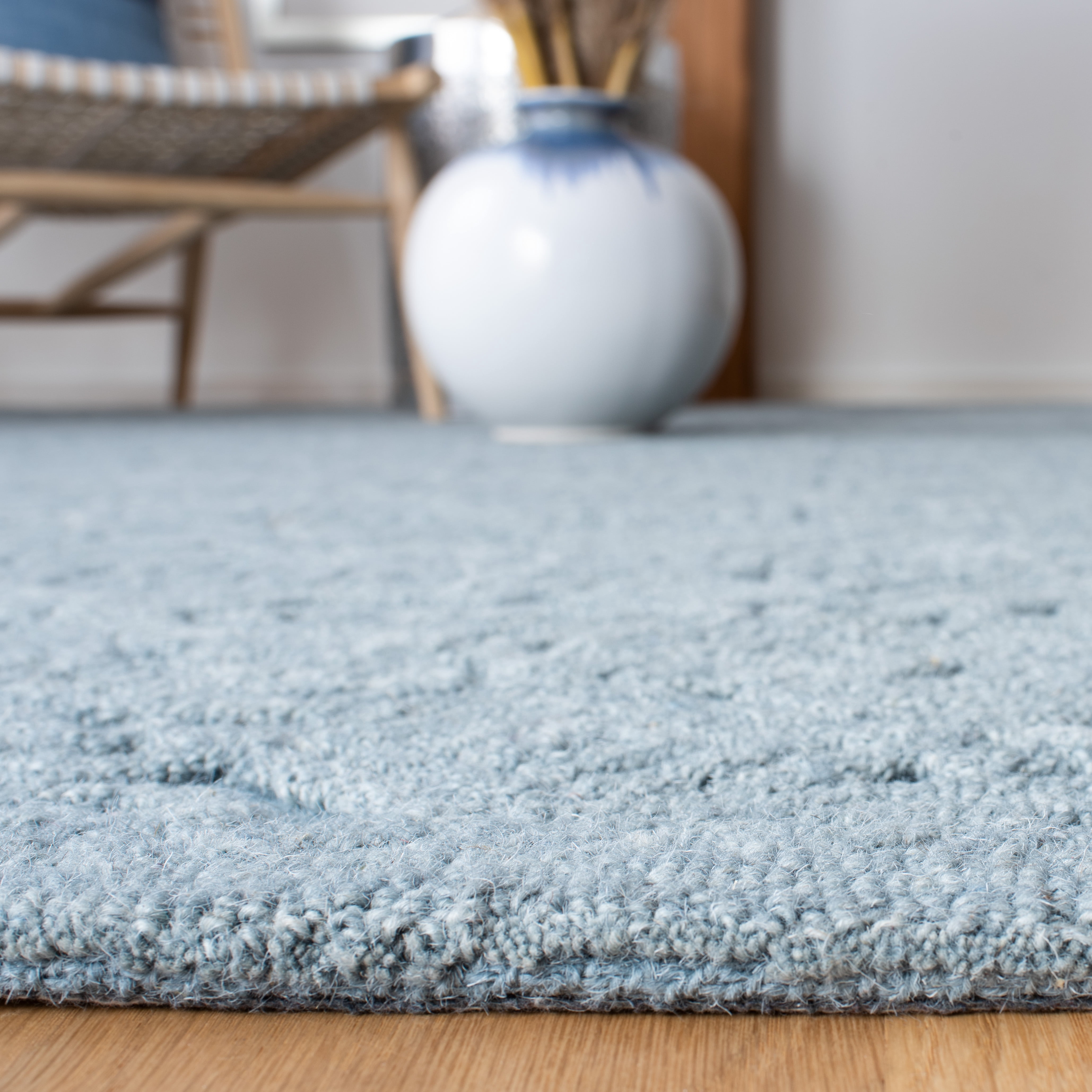 SAFAVIEH Textural Dinah Geometric Runner Rug, Blue, 2'3" x 8'