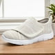 thumbnail image 1 of Hombres zapatos diabéticos cómodos zapatos extra anchos de cierre ajustable zapatillas de moda livianas para pies ancianos hinchados, 1 of 9