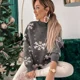 thumbnail image 3 of Suéter de mujer de Navidad 2023 con estampado de copos de nieve, cálido y grueso, informal, holgado, de gran tamaño, de punto, manga larga, cuello redondo, jersey para mujer, 3 of 5