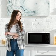 Magic Chef MC99MST Countertop Microwave Oven, 900 W, Stainless Steel