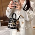 thumbnail image 3 of JM Bolso pequeño Popular para mujer, nueva moda, bolso de mensajero pequeño para multitud, bolso de cubo portátil con textura de diamante ER, 3 of 5