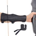 thumbnail image 1 of Protector de brazo NQ para tiro con arco ajustable con protectores de dedos de cuero, 1 of 5
