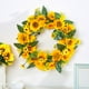 thumbnail image 2 of Exquisita decoración de pared con corona de girasoles | ¡Crea tu jardín privado con colores y un ambiente natural que te abrirá las puertas a la creatividad!, 2 of 3