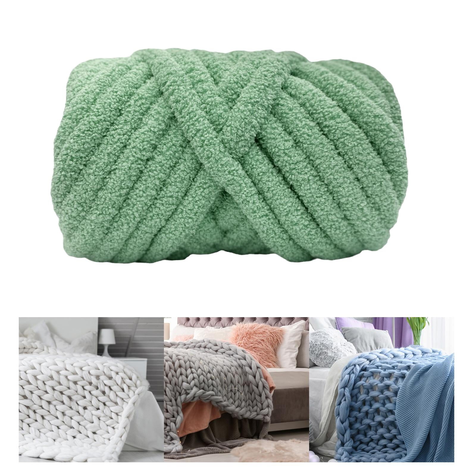 perfeclan Chunky Wool Yarn, Arm Knitting Yarn, Lightweight DIY Hand Knitting, Bulky Yarn, Heavy Yarn for Crafts, Bed, Fence, Hats, Tapestry, Sweater Green