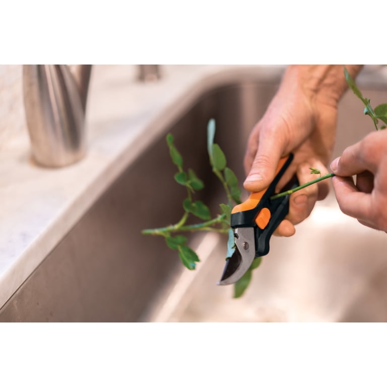 Fiskars Bypass Floral Pruning Shears, 1/2" Cut Capacity photo 8
