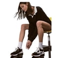 thumbnail image 2 of Tenis Steve Madden para mujer, Modelo campo color negro con blanco, 2 of 5
