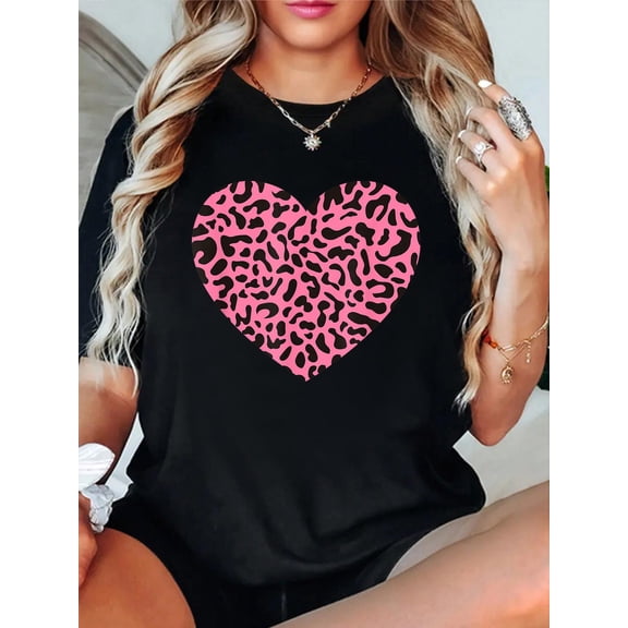 Pink Leopard Skin Cheetah Print Heart Gift T-Shirt