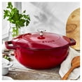 thumbnail image 2 of Staub La Cocotte Four Rond en Fonte 4,8 L, Cerise, 2 of 5