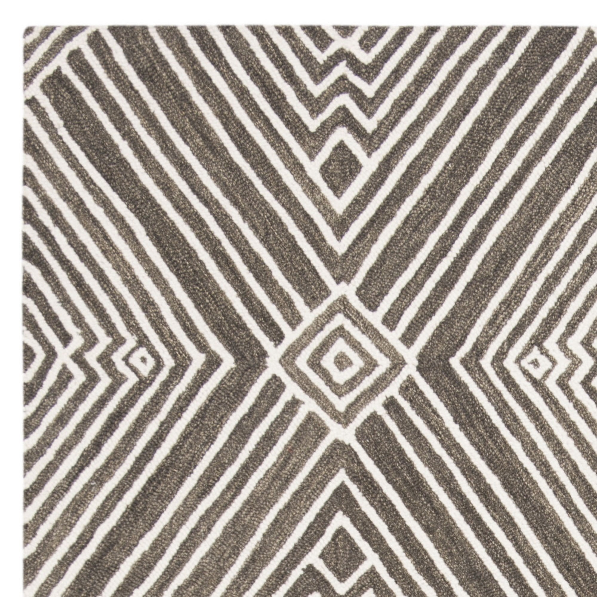 SAFAVIEH Micro-Loop Colton Geometric Diamonds Area Rug, Dark Grey/Ivory, 5' x 8'