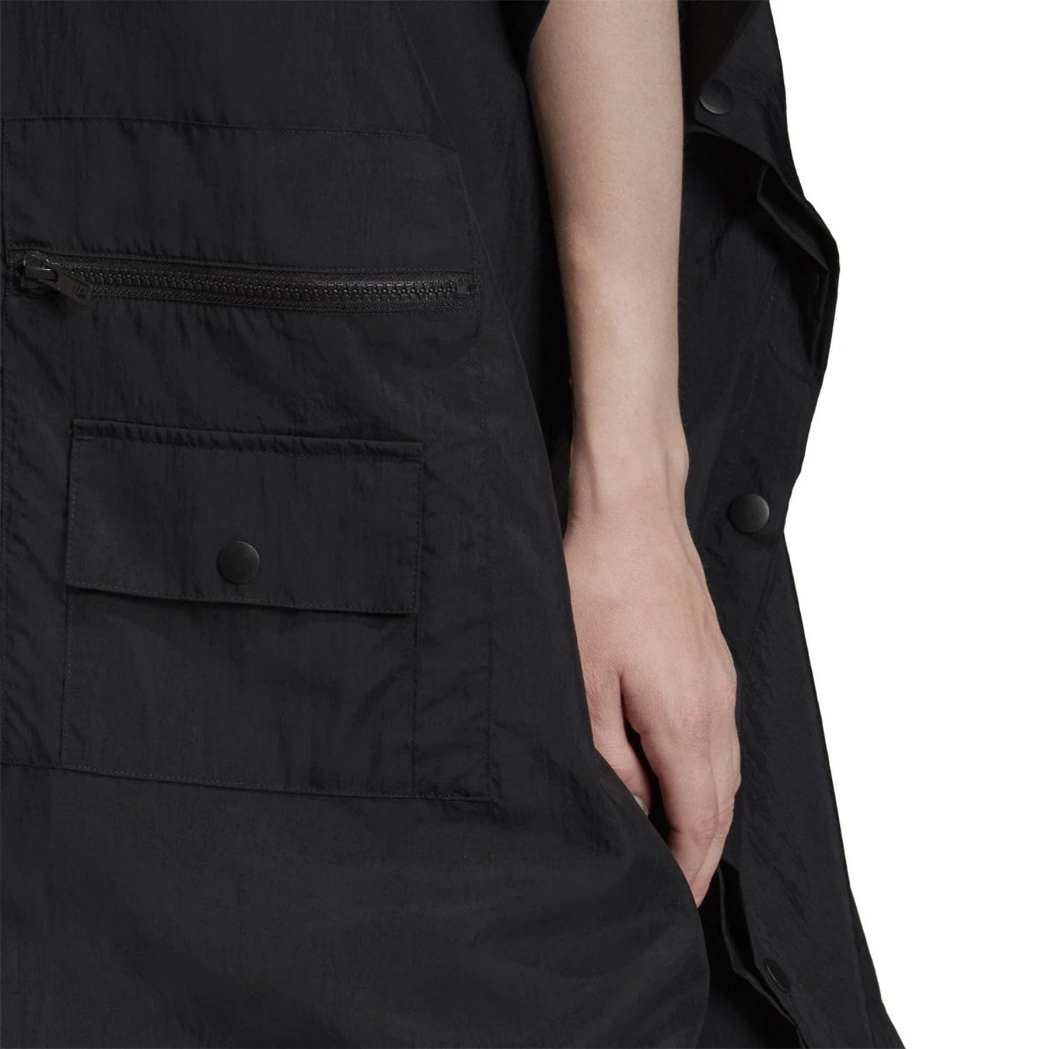adidas　アディダス　PONCHO FT9873　　/（US)L　1点限定！ adidas アディダス PONCHO FT9873 /（US)L 1点限定！