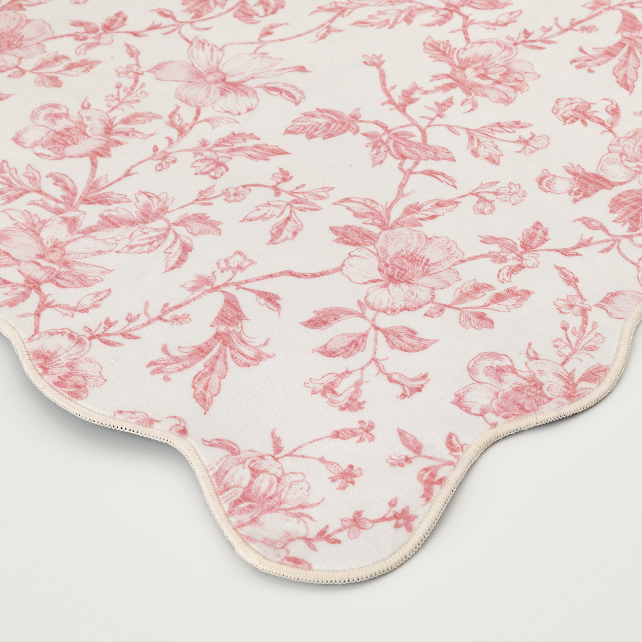 Mainstays Pink Floral Faux Fur Scalloped Indoor Area Rug, 4 ft x 5 ft 6 in