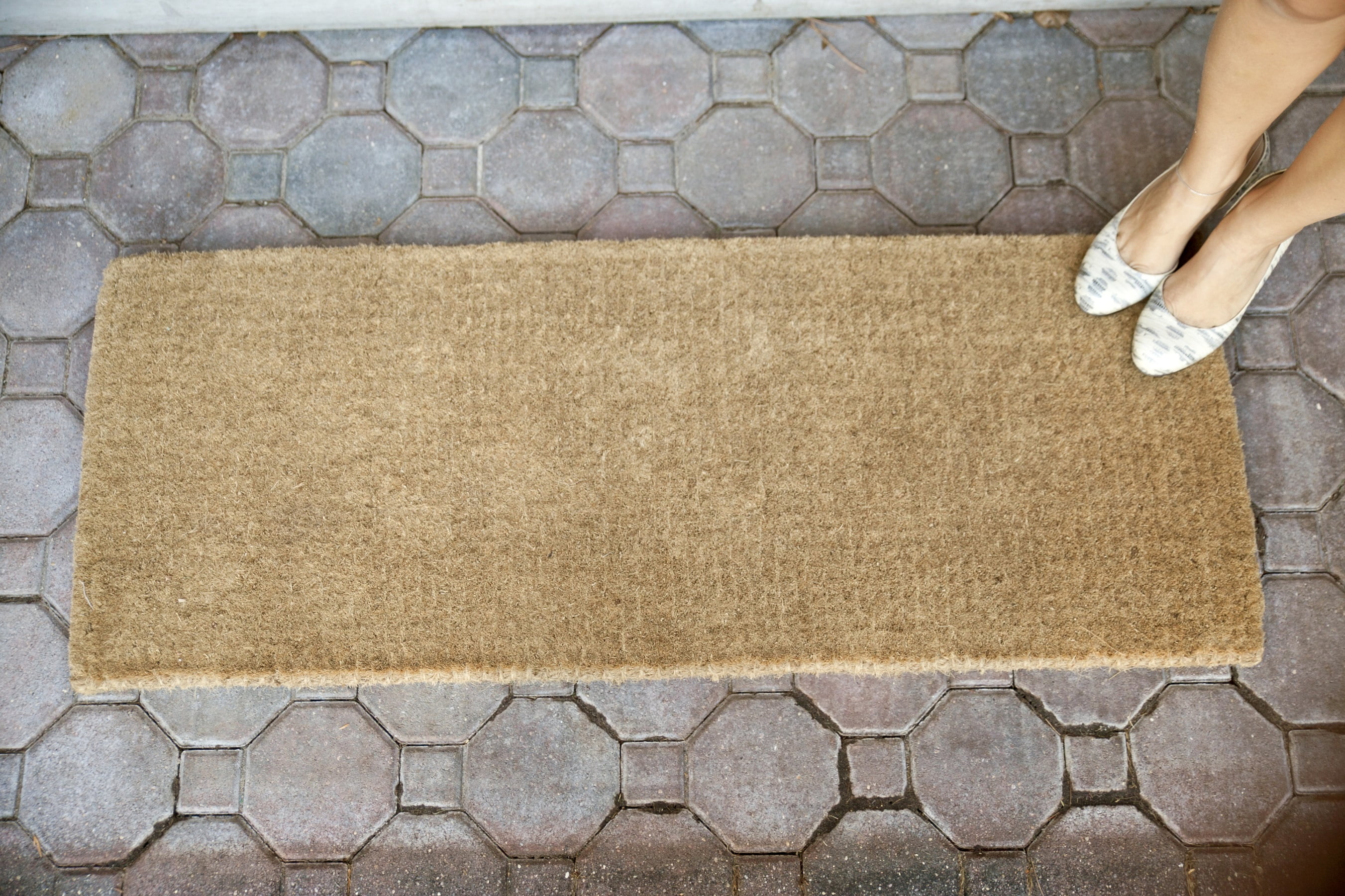 Entryways Thick Handwoven Coconut Fiber Indoor Outdoor Doormat, 18'' x 47'', Natural Coir