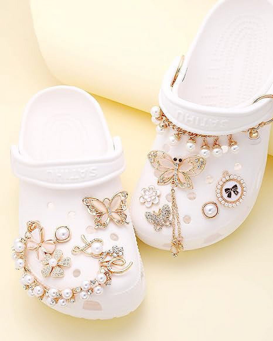 18Pcs Croc Accessories Charms for Women Girls, Pearl Designer Aesthetic Croc  Charms with Croc Chain, DIY Shoe Decoration Charms for Croc Clog Sandals,  Fit Party Favors Birthday Gifts 