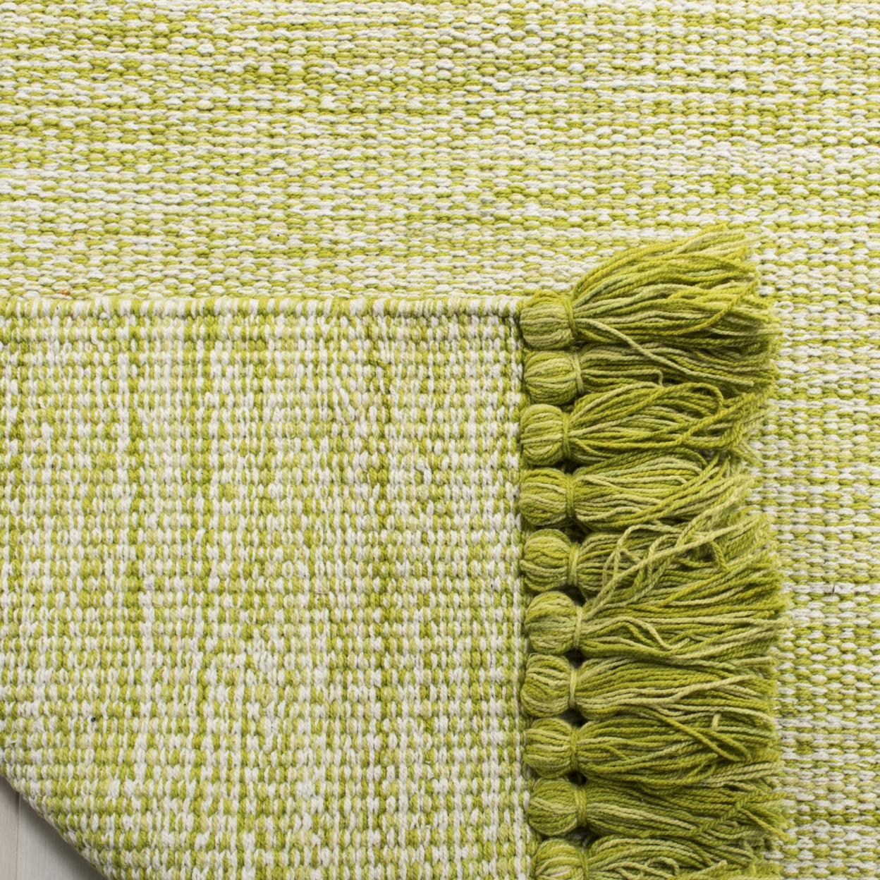 SAFAVIEH Montauk Justin Solid Braided Cotton Area Rug, Olive/Green, 3' x 5'