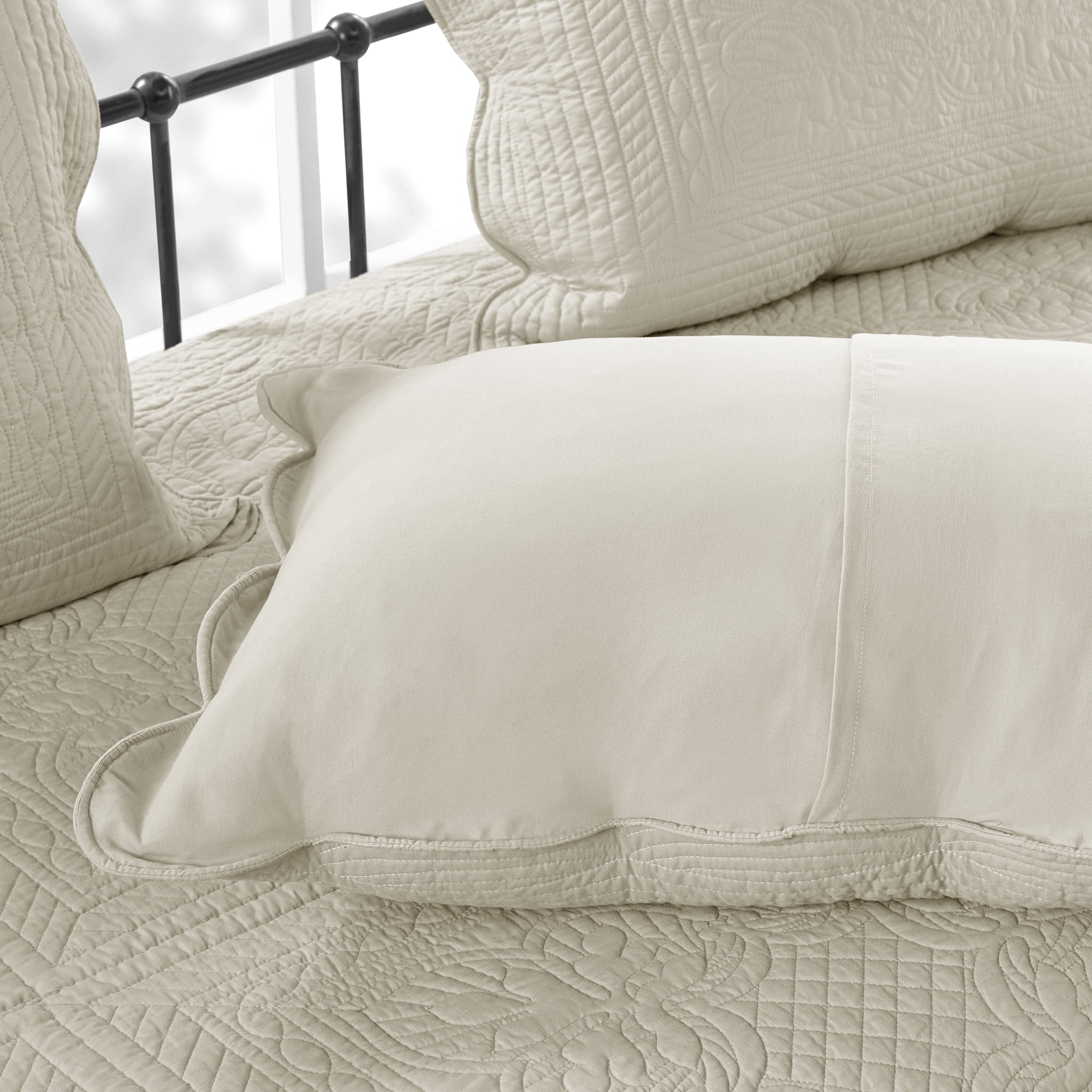 Home Essence Quilted Scalloped Edge Cream 6 Piece Daybed Set, Twin