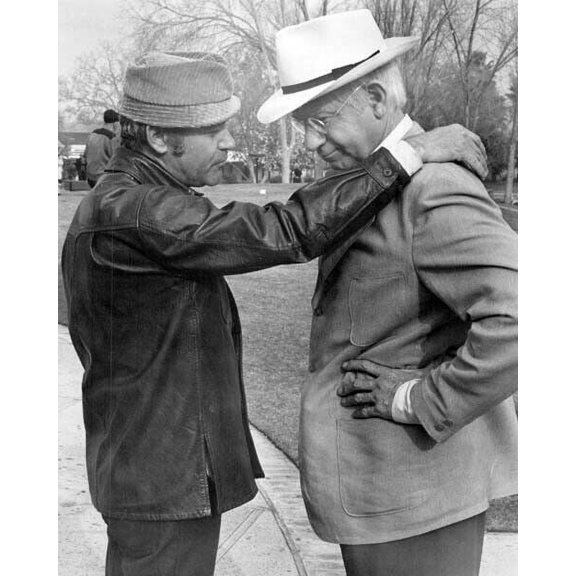 Kotch! 1971 director Jack Lemmon arm around Walter Matthau on set Poster