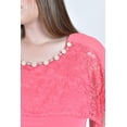 thumbnail image 4 of Blusa con encaje y detalle de perlas Roman Fashion /Tallas Extras, 086 (Rosa) rosa 38, 4 of 5