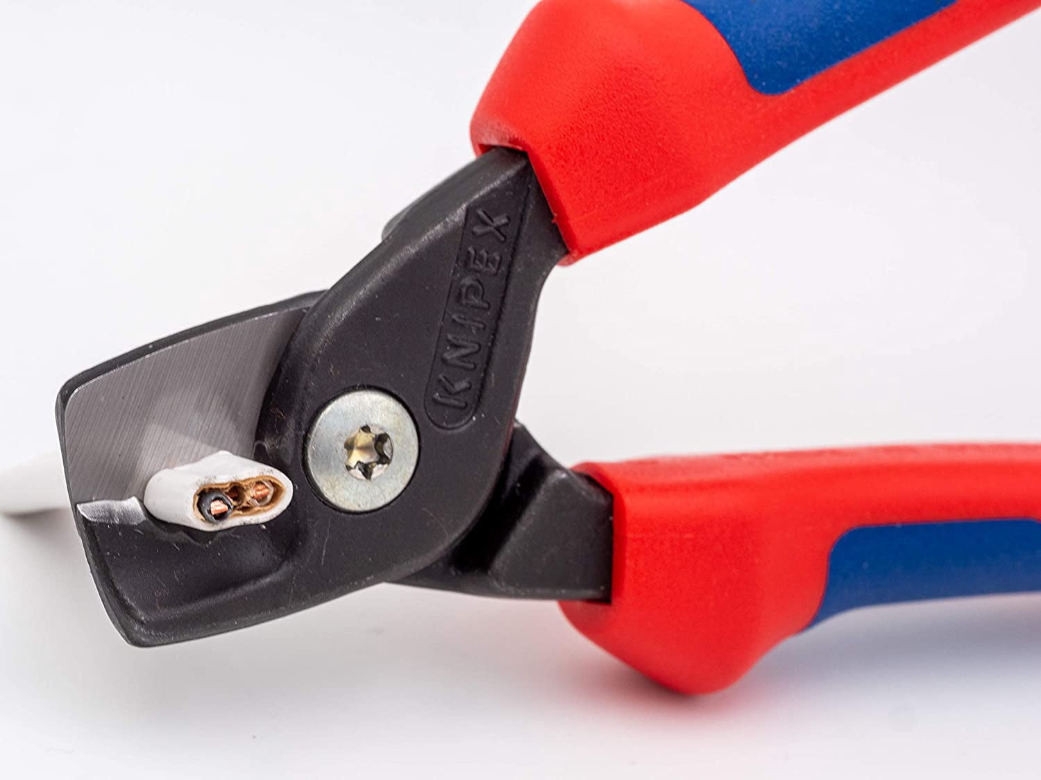 KNIPEX Cable Shears with StepCut Cutting Edges - 1000 V Insulated, packaged in clam shell