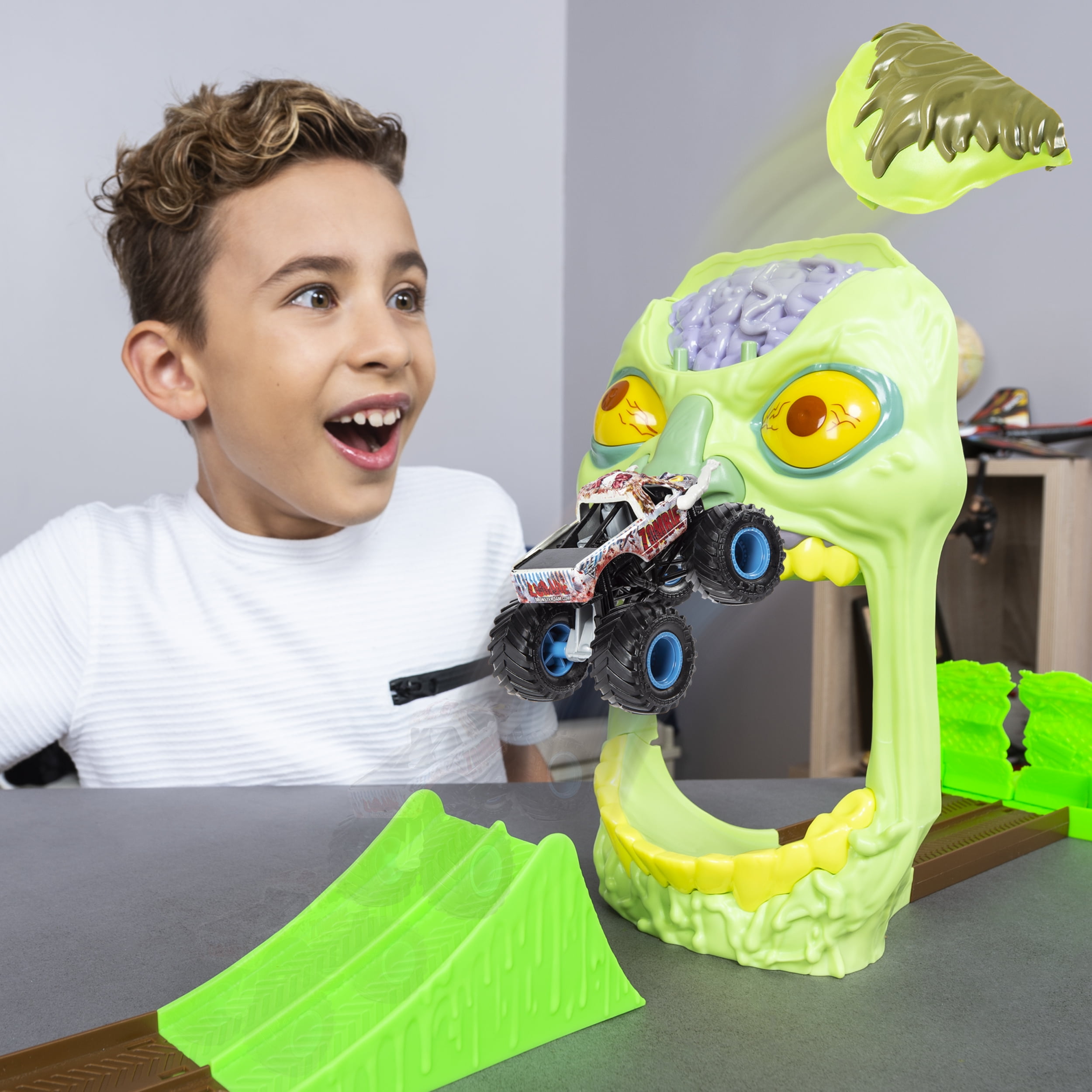 monster jam zombie madness
