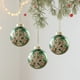thumbnail image 4 of xihome Adorno navideño de bola verde brillante de 3,14 pulgadas con acabado perlado y baño de polvo dorado, pintado a mano. Decoracin para rbol., 4 of 6