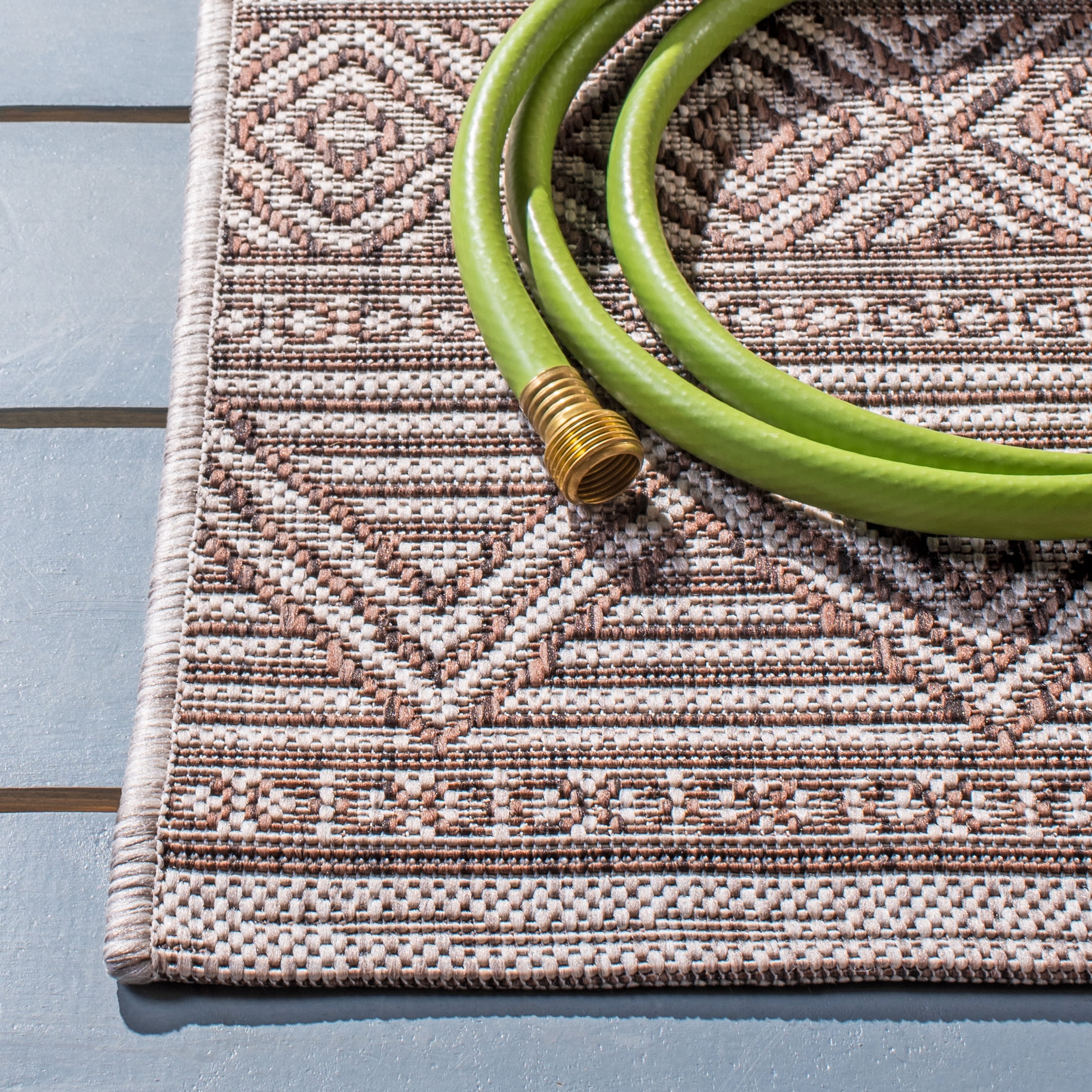 SAFAVIEH Courtyard Altan Geometric Indoor/Outdoor Area Rug, Grey/Brown, 6'7" x 6'7" Square