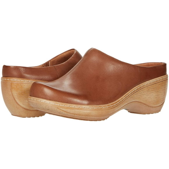 SoftWalk Madison Saddle Leather 11 N AA