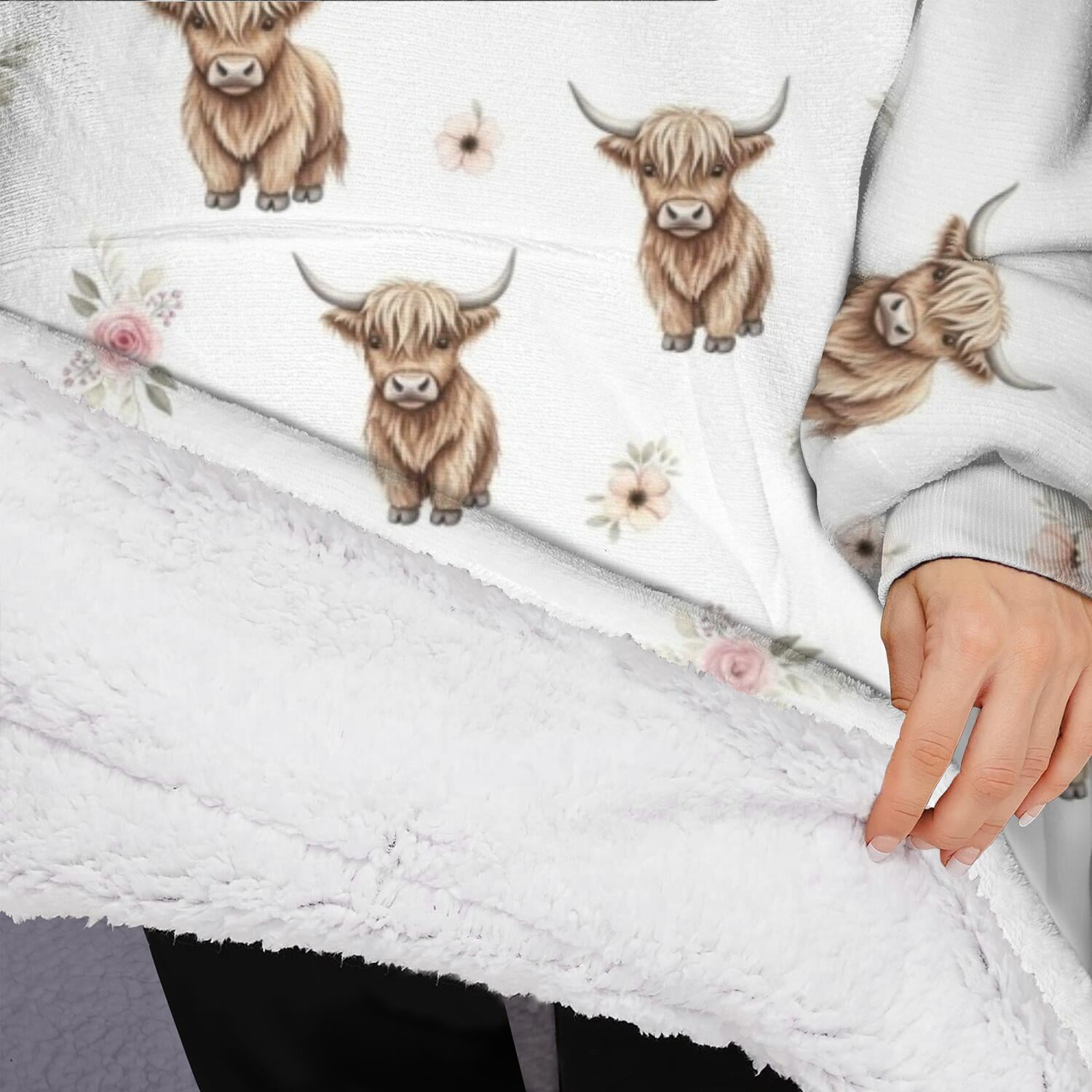 Oversized Wearable Blanket Hoodie,White Highland Cow Flower Pattern Sherpa Blanket Hoodie with Super Pockets,Super Warm Fuzzy Pullover for Women & Men