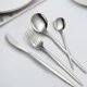 thumbnail image 5 of Juego de cubiertos dorados de 24 piezas, para 6 personas, de acero inoxidable, incluye cucharas, tenedores y cuchillos, ideal para cocina, hogar, oficina, restaurante, hotel., 5 of 5