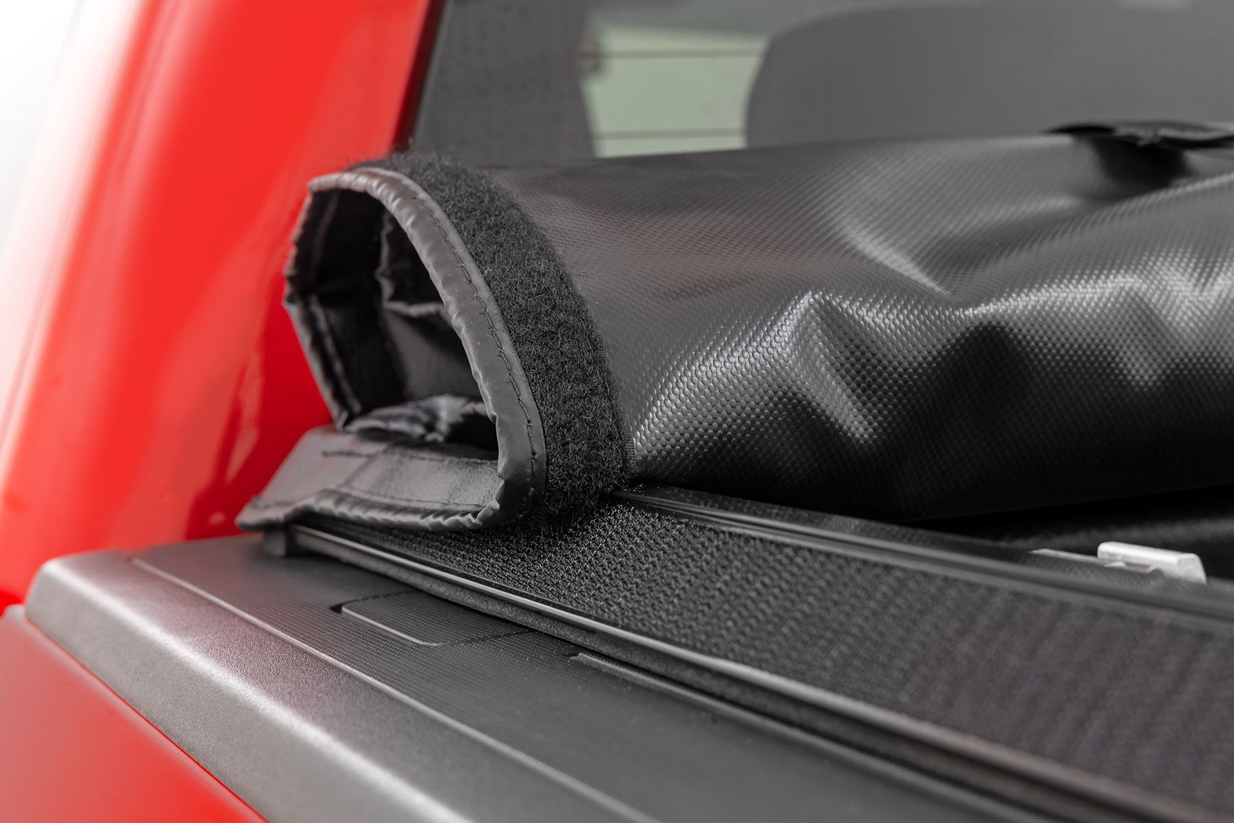 Rough Country Soft Roll-Up Bed Cover for 14-18 Chevy/GMC 1500 | 5'9" - 42119551