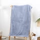 thumbnail image 5 of Toalla de Baño Grande de Terciopelo para Adultos, Manta Absorbente para El Hogar - Gris | Morado | Azul, 5 of 7