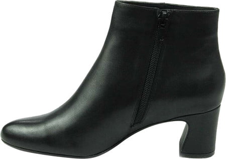 vaneli dany bootie