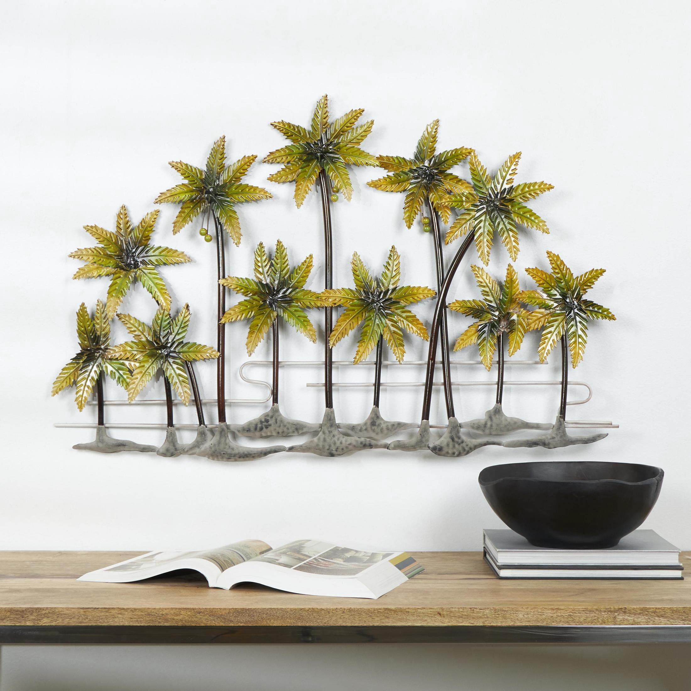 DecMode Green Metal Palm Tree Wall Decor