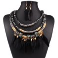 thumbnail image 2 of Conjunto de Collar Y Pendientes Llamativos de de Babero con Borlas de Plumas Bohemias Hechas Yinane Conjunto de joyas, 2 of 5