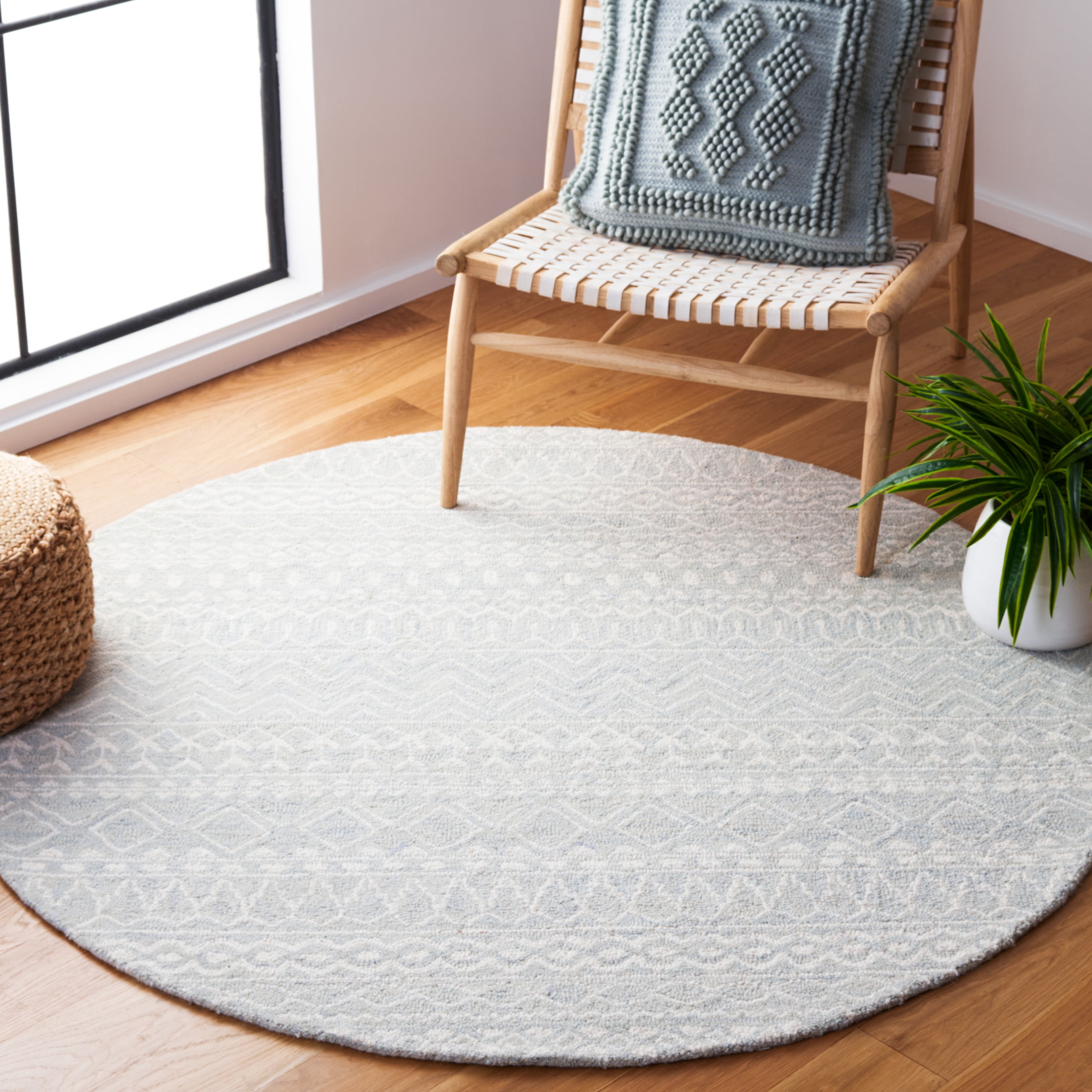 SAFAVIEH Micro-Loop Daithi Geometric Area Rug, Aqua/Ivory, 7' x 7' Round