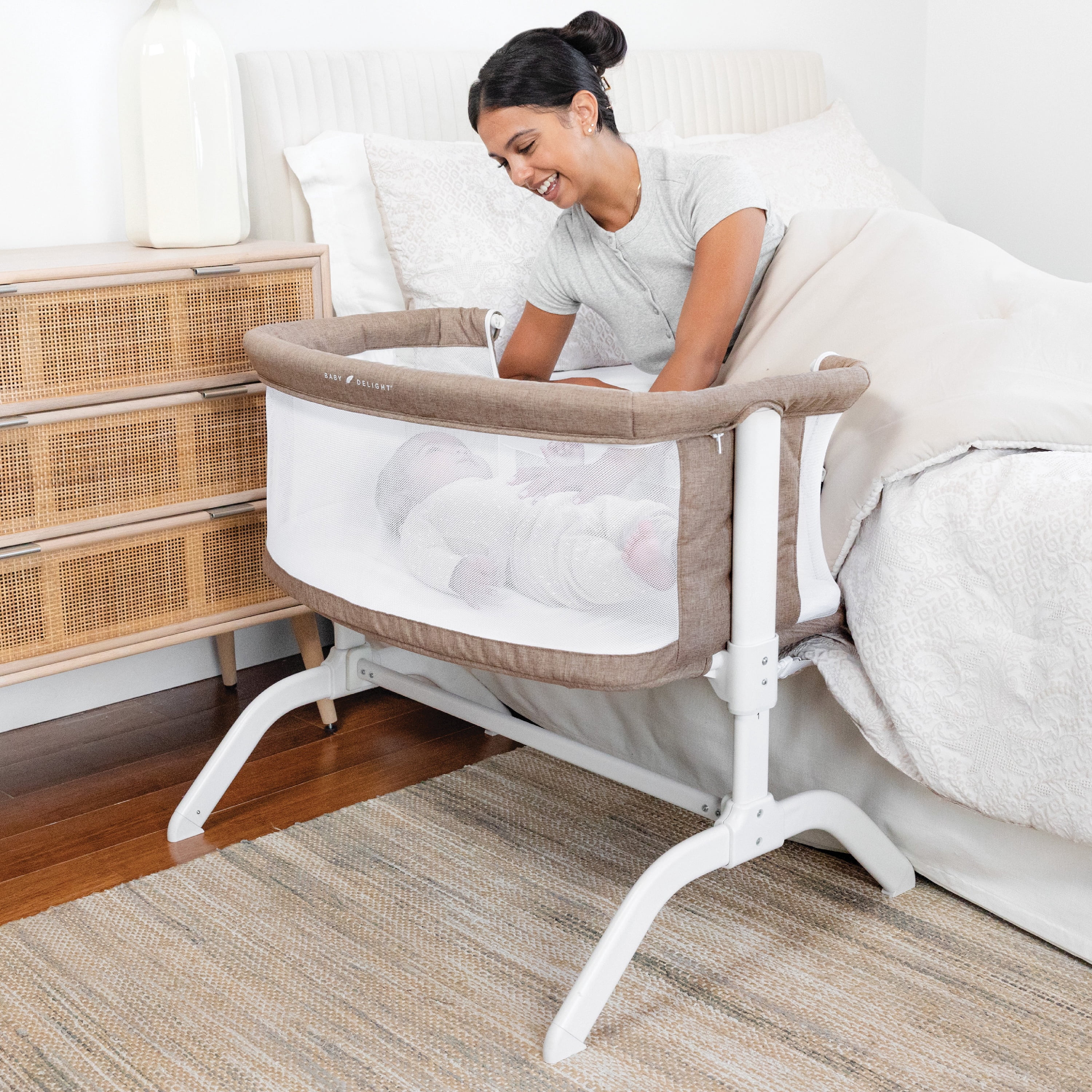 Baby Delight Beside Me Serenity Bassinet and Bedside Sleeper, Mocha Tweed