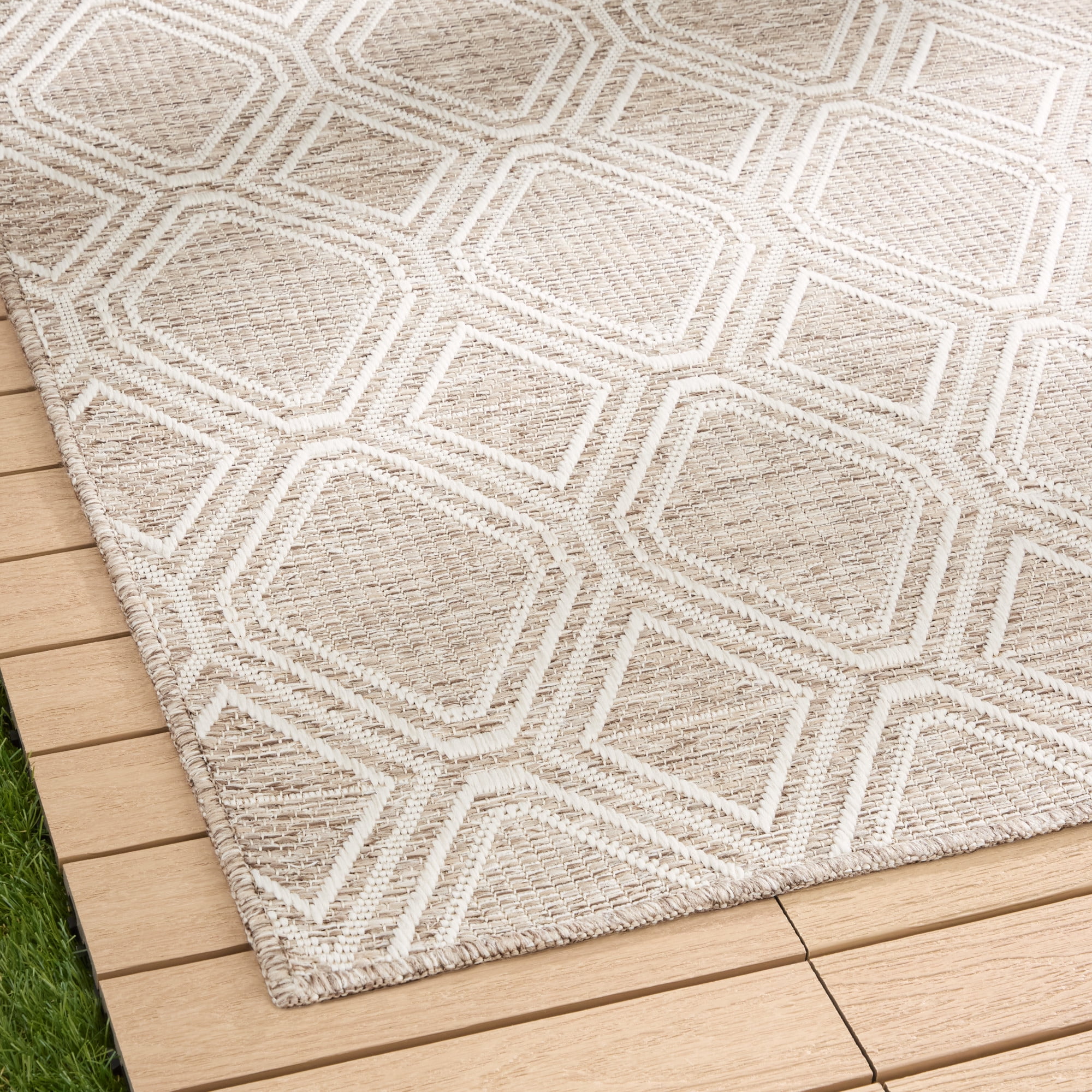 NICOLE MILLER NEW YORK Corin Diamond Indoor Outdoor Area Rug, UV Fade Resistant, Low Pile, Taupe/Cream, 7'10"x10'2"