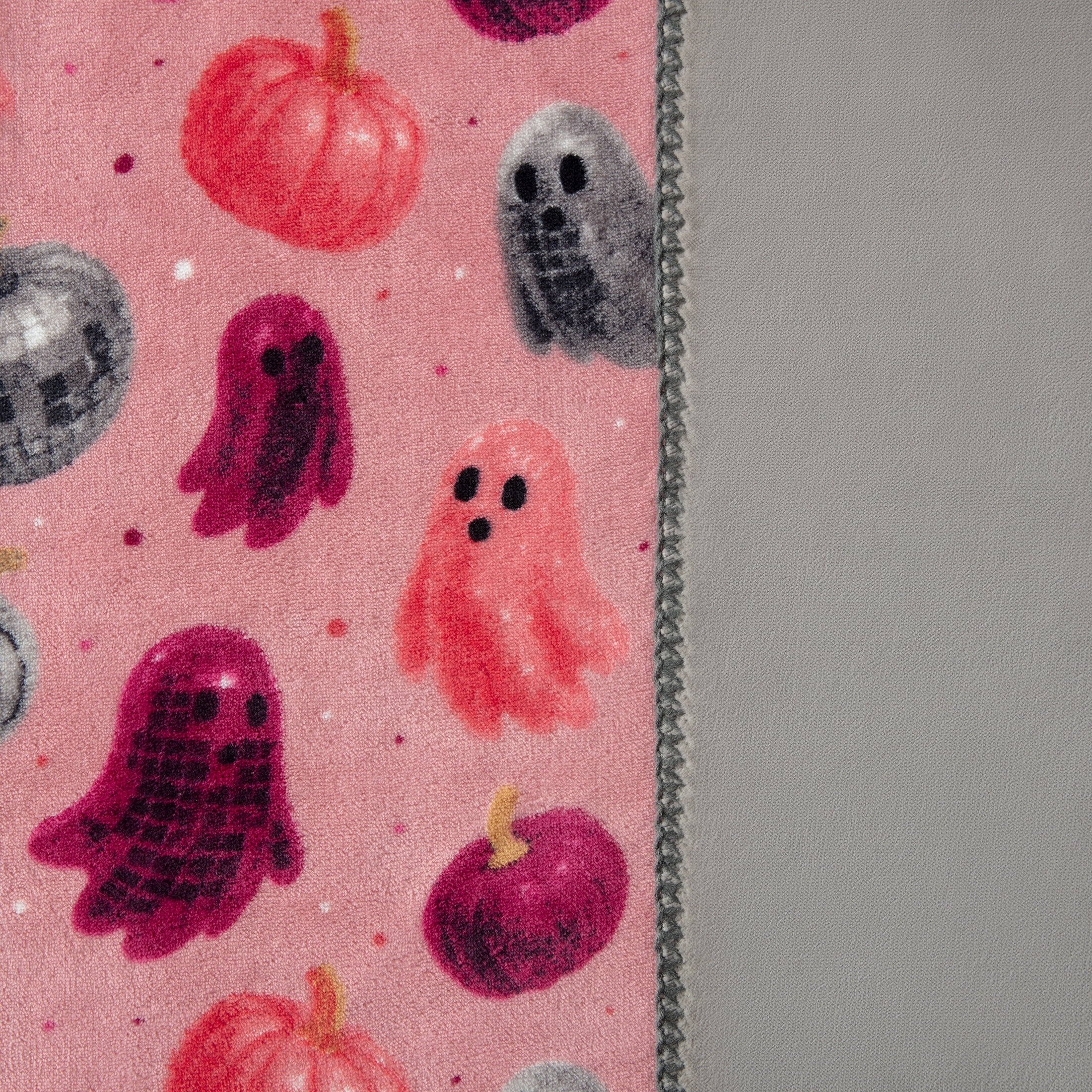 Boo-tique Halloween Throw Blanket, Reversible Soft Blanket,Ghost Party, Pink, 50" x 72"