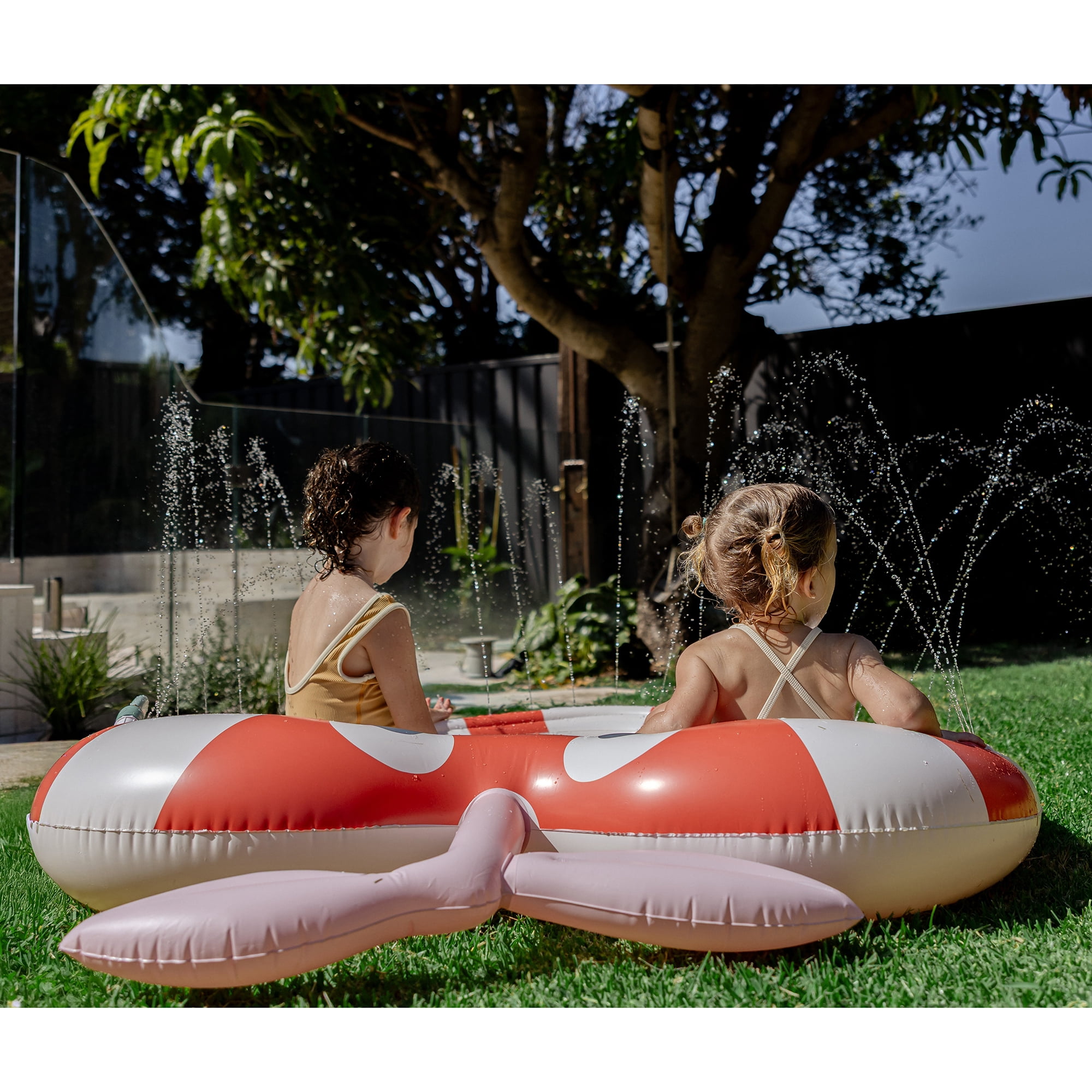 Sunnylife: Kids Sprinkler Mat - Poppy the Peach - Red-White Striped Fruit Character, 59" Inflatable Water Sprayer Wade Pool, Outdoor Play Splash Center