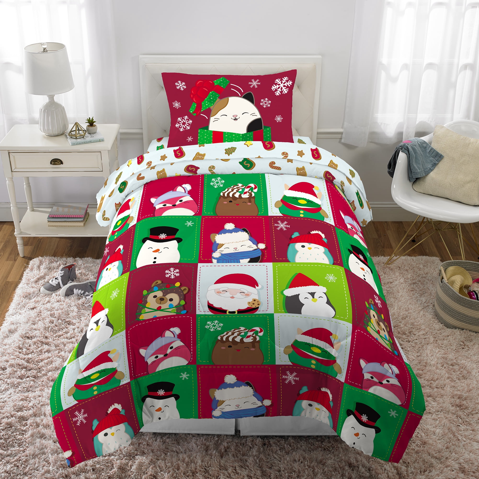 Squishmallows Holiday Kids 6 Piece Reversible Comforter, Pillowcase, Sheet Set, and Backpack, King